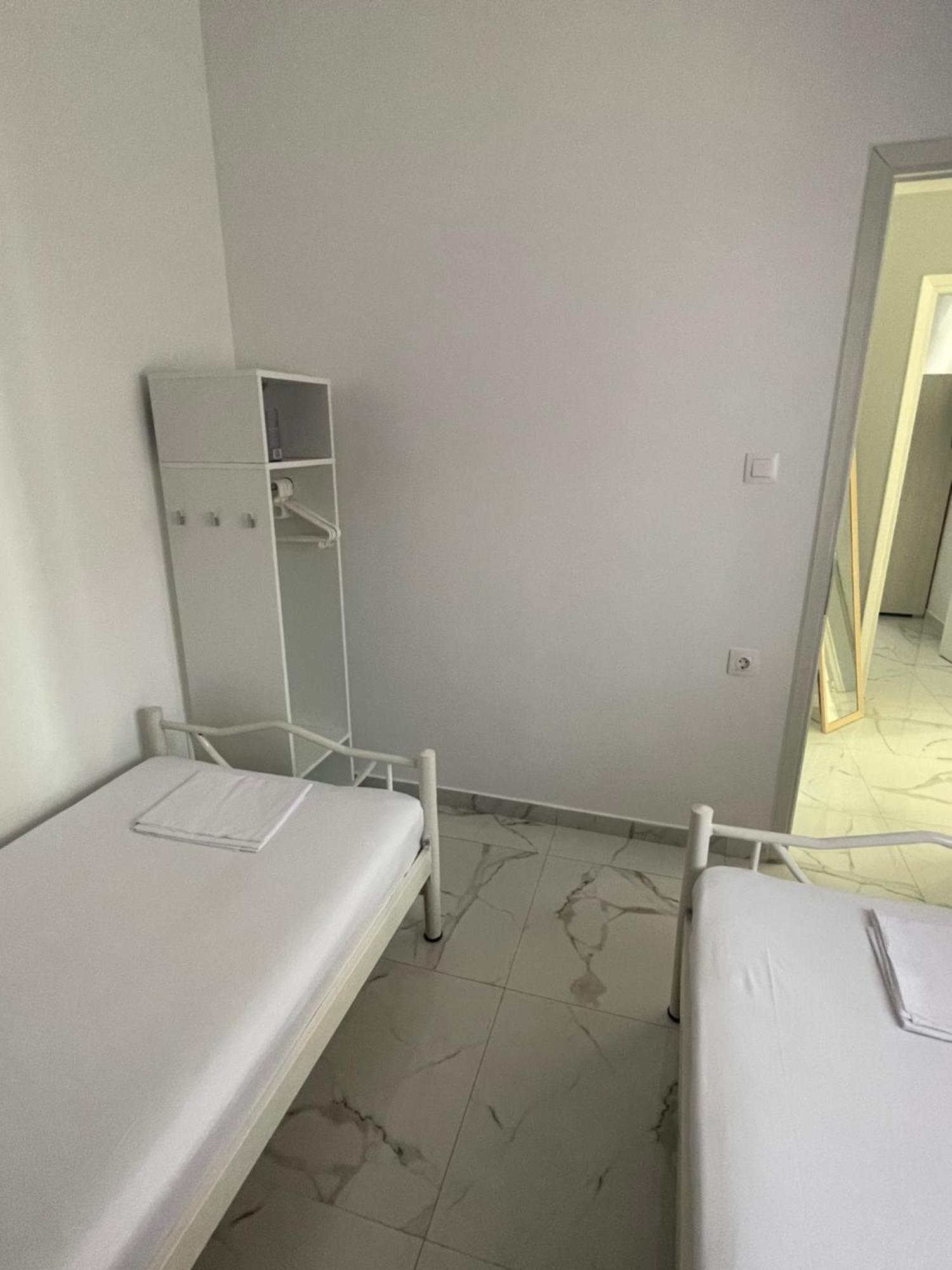Antonis Apartment Паралия-Дионисиу Номер фото
